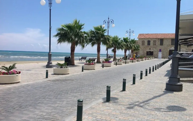 Beautiful 2-bed Apartment in Oroklini