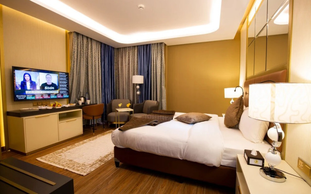 Petra Moon Luxury Hotel
