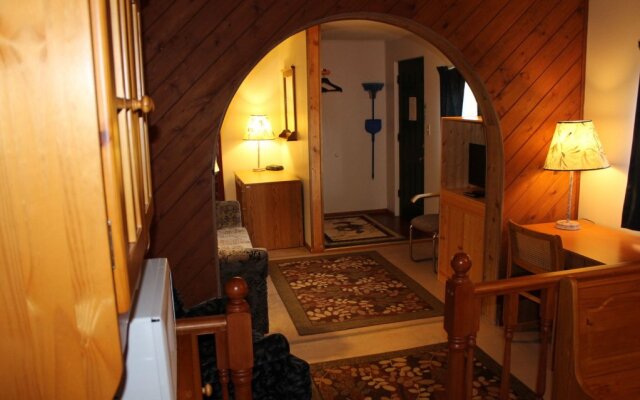 Columbia Valley B & B