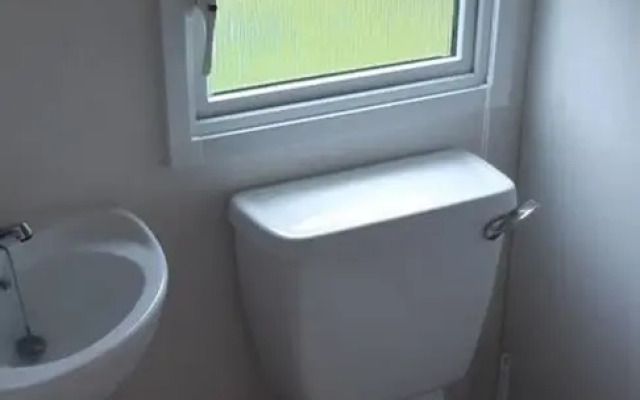 Caravan With Lakeview
