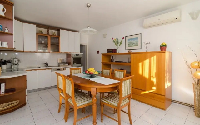 Beautiful three bedroom country house
