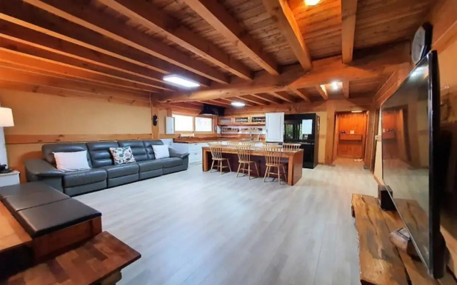 Yangyang Badamaeul Saramdeul Pension