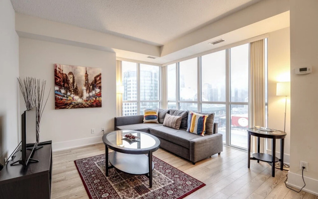 Galaxy Suites 300 Front Unit 2705