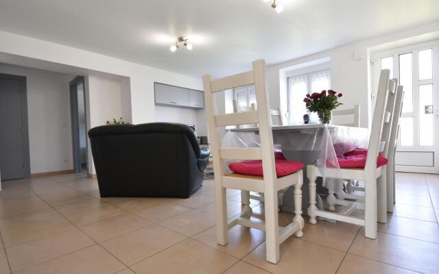 Elegant Holiday Home in Saint Louis With Garden