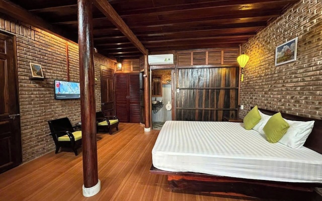 Hometown Wooden 5 BRS Pool Villa Hoi An – Guest Rooms – Da Nang