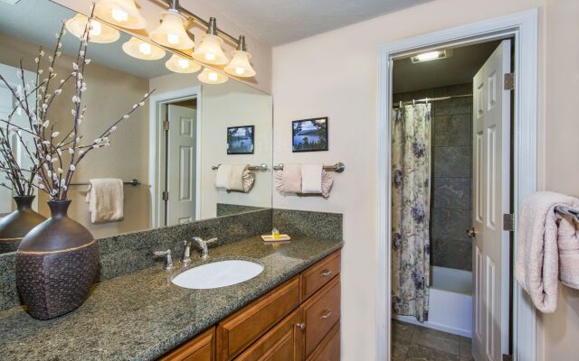 Tahoe Lakeshore Lodge & Spa