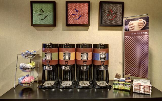 Hampton Inn Memphis-Poplar