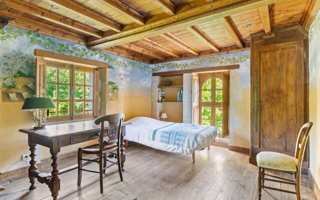 Holiday Home in Le Manoir With Jacuzzi in Summer