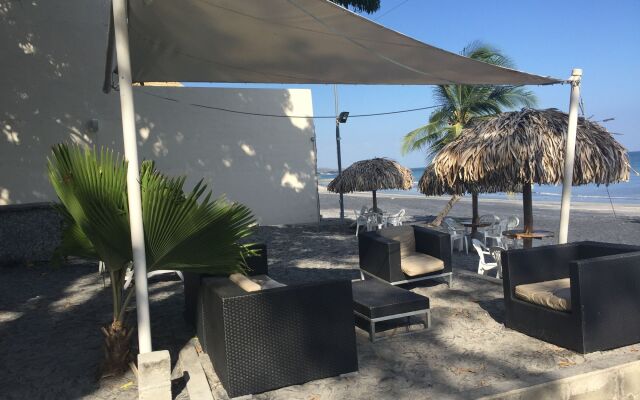 Coronado Luxury Club & Suite (ex:Coronado Golf & Beach Resort)
