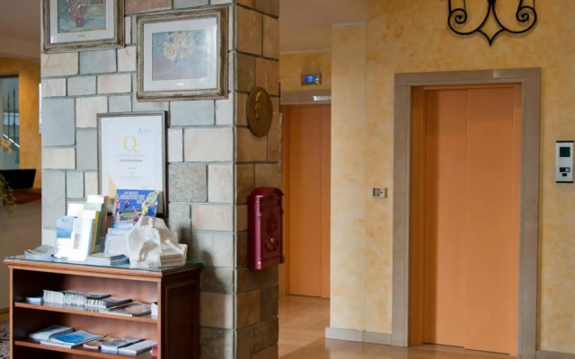 Hotel Alpi
