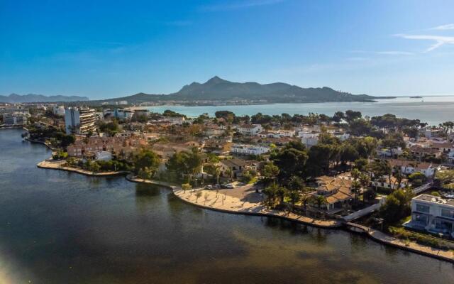 Chalet del llac By homevillas360