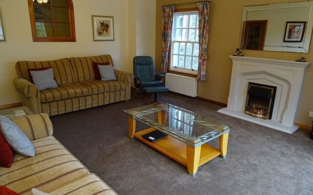 Rural Retreat 2 Miles From Perth, Pets Welcome