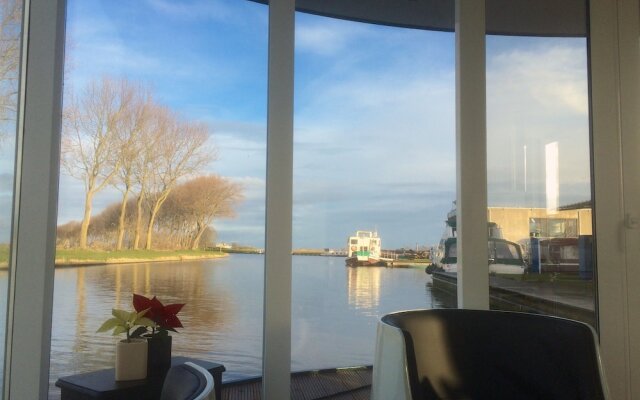 Homeboat Nieuwpoort