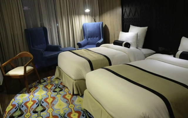 Grand Palm Hotel