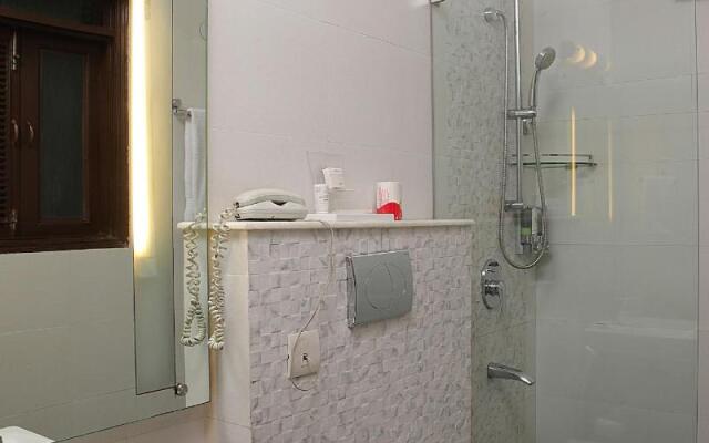 Ahuja Residency, Dlf Phase II