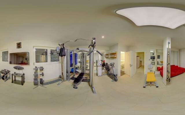 SUITES & SPA Hotel