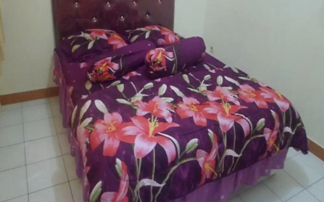 Villa Kota Bunga Azalea