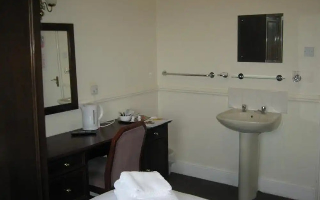 Rose & Crown Hotel