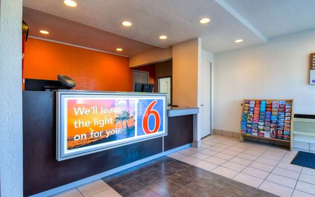 Motel 6 Rowland Heights, CA - Los Angeles - Pomona
