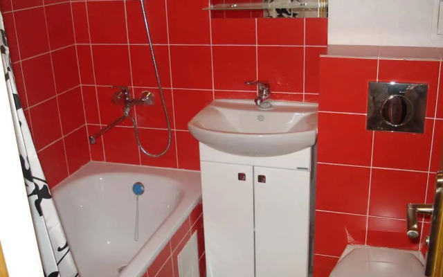 Apartment on Portovaya