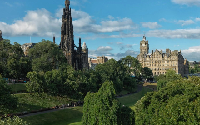 Holiday Inn Express - Edinburgh City Centre by IHG