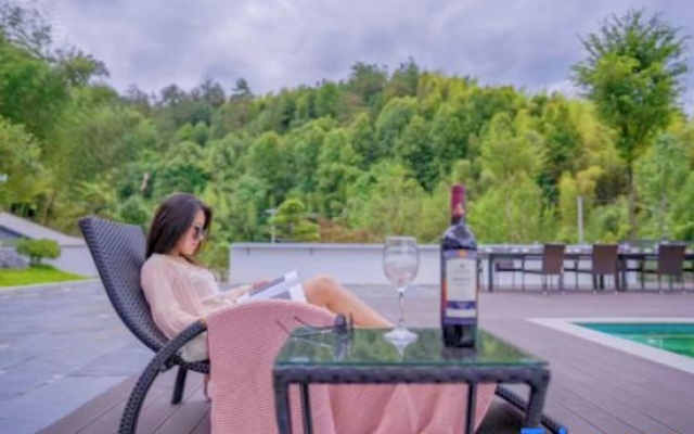 Anji Muse Language Parent Child River Tracing Pool Vacation Stay – People – Huzhou