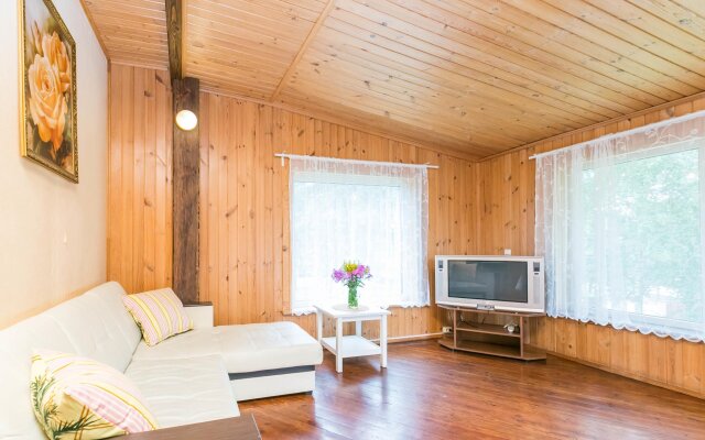 Праздничный Дом