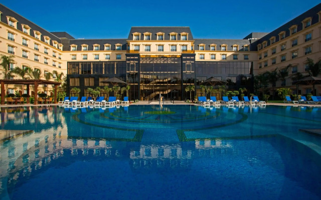 Renaissance Cairo Mirage City Hotel