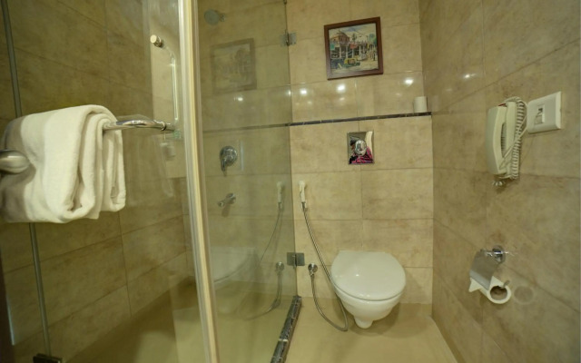 Goldfinch Hotel Delhi NCR