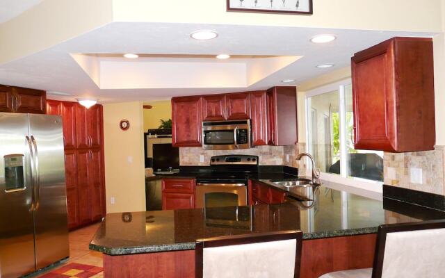 109 West Flamingo Circle