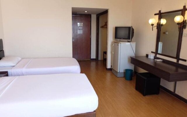 Phet Hotel