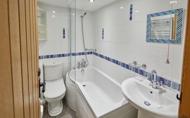 Host Stay Swift in Newton-on-rawcliffe