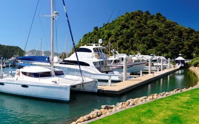 Luxury Waterfront Apartments Picton