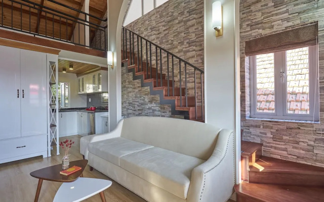 Little Colmar - Homestay & Pottery Studio
