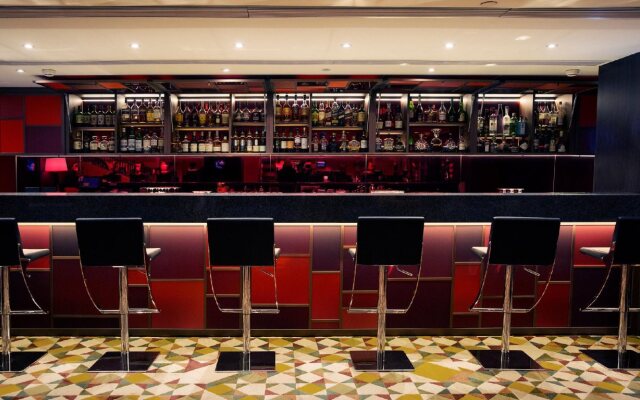 Sheraton Hong Kong Hotel & Towers