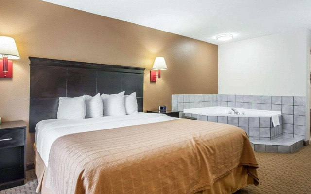 Quality Inn Savannah South