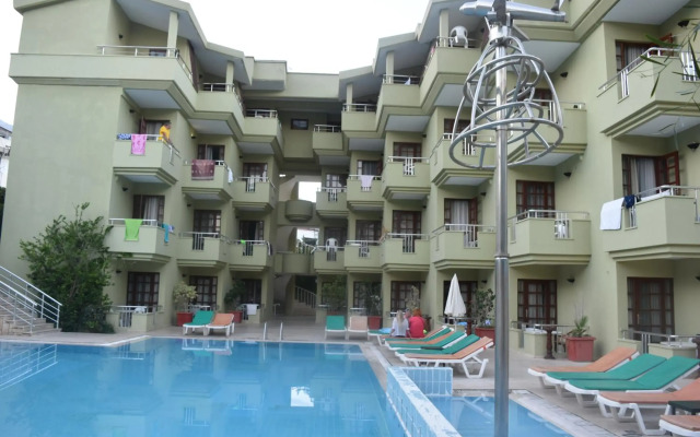 Ares City Hotel