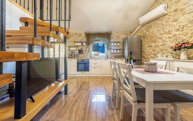 Amazing Home in Zaton With 1 Bedrooms and Wifi