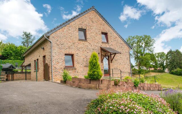 Holiday Home in Hamoir Filot With Pool