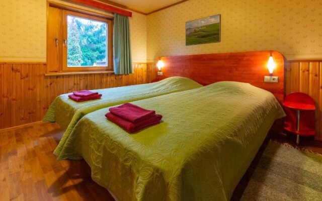 Padu Hotell