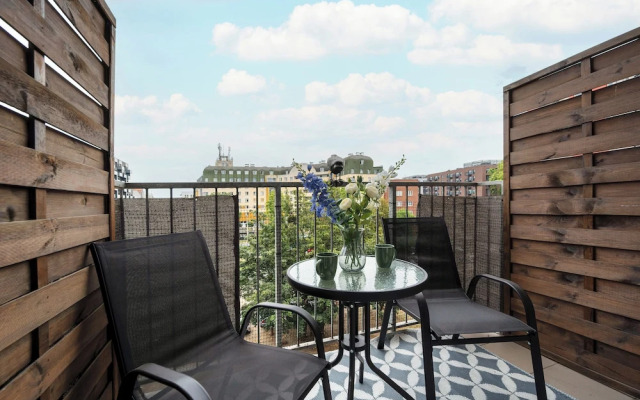 Wroclaw Apartment With Bathub by Renters