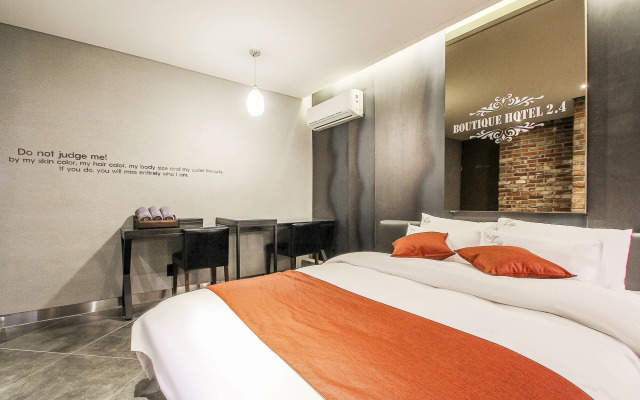 Hotel 2.4
