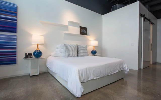 Hotel Revel