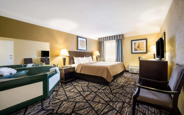 Clarion Inn & Suites Fairgrounds