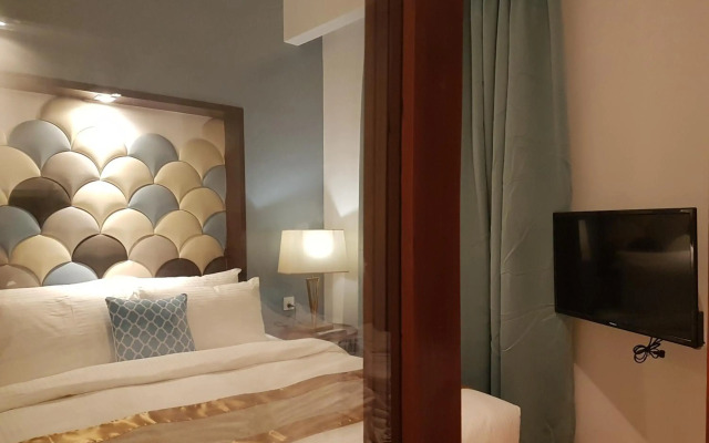 Ferra Hotel and Garden Suites