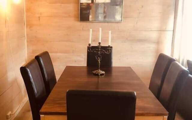 Lake View Holiday Apartments
