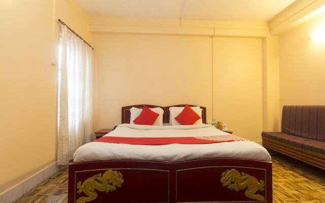 OYO 12192 Hotel Polok