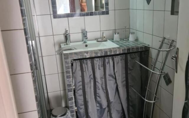 Maisonnette a la Campagne (Adults Only)