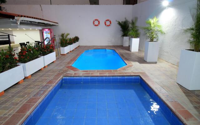Hotel Rodadero Inn By GEH Suites