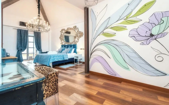 Oakmoon House